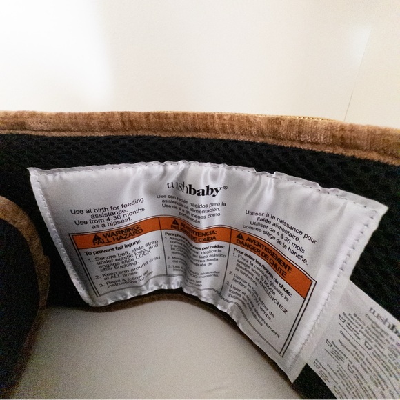 Tushbaby Hip Carrier & Snug Attachment - Picture 8 of 13